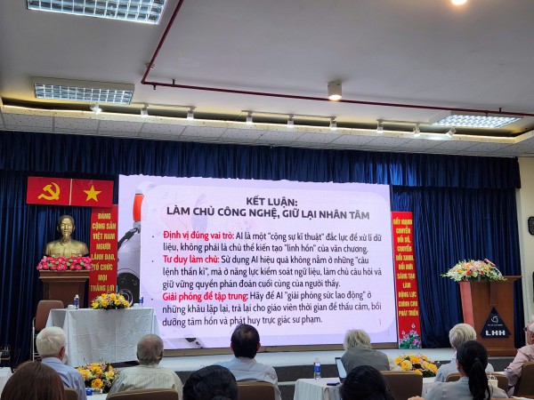 Tổng chủ biên SGK: Nhiều học sinh không thuộc nổi 1 câu Truyện Kiều, Bình Ngô đại cáo!