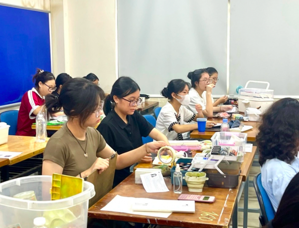 Tốt nghiệp ngành kiến trúc có được công nhận là kiến trúc sư ngay?