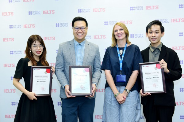 Trao học bổng lên đến trăm triệu đồng cho ứng viên từ 5.5 IELTS