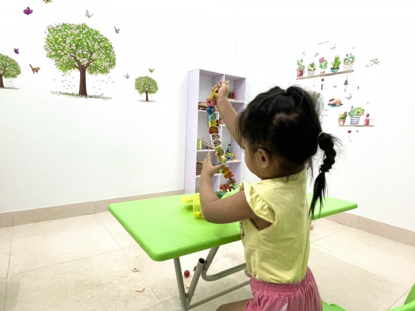 Trẻ chậm nói, khó khăn giao tiếp: Những điều phụ huynh cần làm