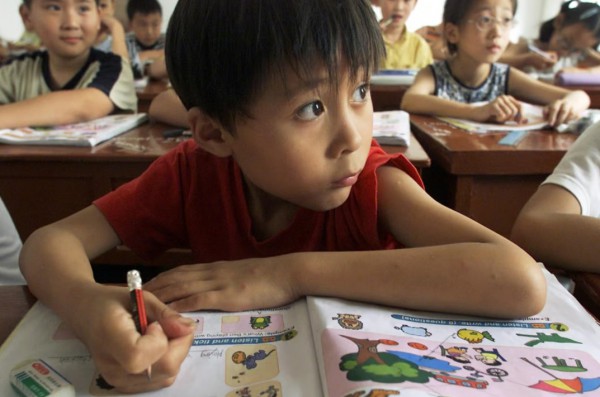 Trẻ mầm non trên thế giới có phải học trước chương trình lớp 1?