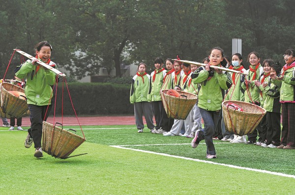 Trung Quốc giảm tải thi cử, mỗi học kỳ chỉ cho kiểm tra một lần