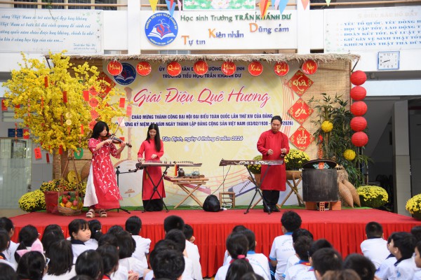 Trước kỳ nghỉ Tết Nguyên đán 2026: Trường học TP.HCM nhộn nhịp hội xuân