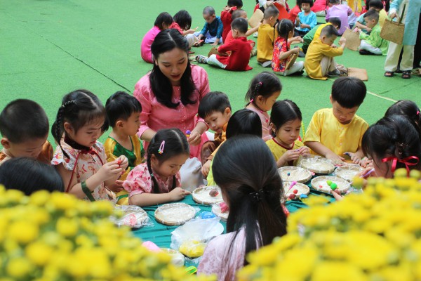 Trước kỳ nghỉ Tết Nguyên đán 2026: Trường học TP.HCM nhộn nhịp hội xuân