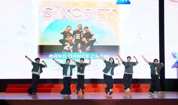 Trước tết, nhiều ngày hội nghệ thuật lấp lánh của học sinh, sinh viên TP.HCM