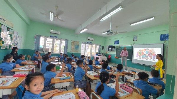 Trường có quyền chọn sách giáo khoa: Giáo viên tiểu học nói gì?