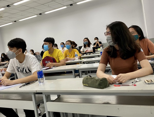 Trường ĐH Luật TP.HCM công bố điểm chuẩn xét tuyển sớm Trường ĐH Luật TP.HCM công bố điểm chuẩn xét tuyển sớm