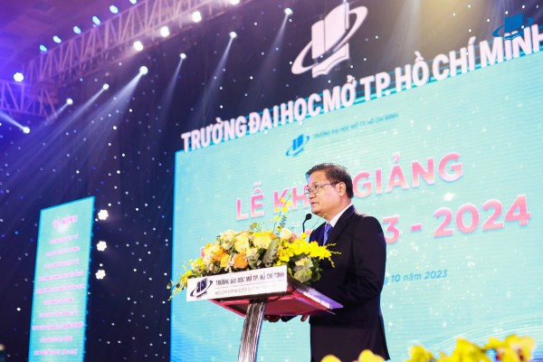 Trường ĐH Mở TP.HCM lần đầu tiên đào tạo sinh viên cho Lào