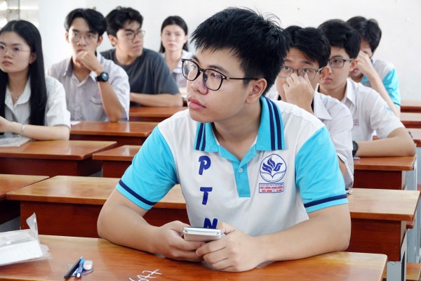 Trường ĐH Quốc tế tuyển sinh 3 cách, quy đổi 10 điểm tiếng Anh từ IELTS 7.0