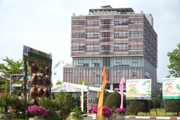 Trường ĐH có công trình đạt kỷ lục Việt Nam, nơi diễn ra tư vấn mùa thi Trường ĐH có công trình đạt kỷ lục Việt Nam, nơi diễn ra tư vấn mùa thi