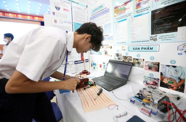 Trường ĐH không tuyển thẳng học sinh đạt giải khoa học kỹ thuật, vì sao?