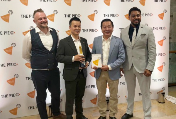 Trường Đại học FPT giành chiến thắng tại giải ‘Oscar’ của ngành giáo dục toàn cầu Trường Đại học FPT giành chiến thắng tại giải ‘Oscar’ của ngành giáo dục toàn cầu