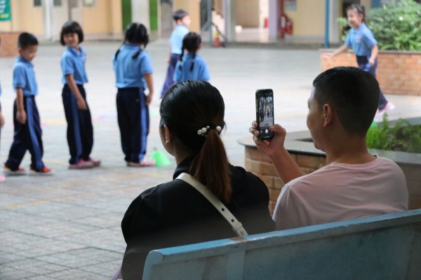 Trường học TP.HCM siết đăng ảnh, thông tin học sinh chưa được phép lên mạng xã hội