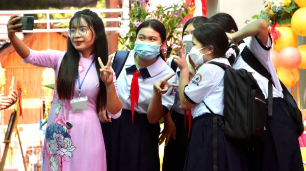 Trường học hạnh phúc bắt đầu từ sự quan tâm đến người khác