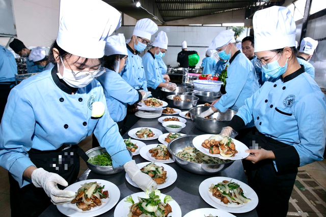 Trượt lớp 10 công lập vẫn thành công nếu có hướng đi phù hợp