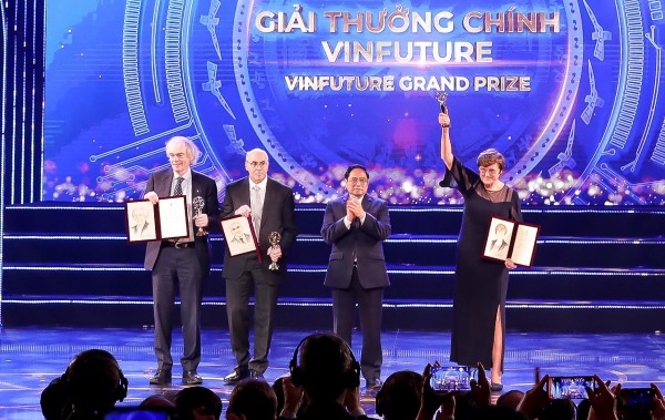 Từ giải thưởng VinFuture nghĩ về niềm hy vọng cho khoa học công nghệ Việt Nam