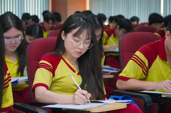 Từ hôm nay, kỳ thi tiếng Anh phổ biến thế giới đổi cấu trúc đề, thang điểm Từ hôm nay, kỳ thi tiếng Anh phổ biến thế giới đổi cấu trúc đề, thang điểm