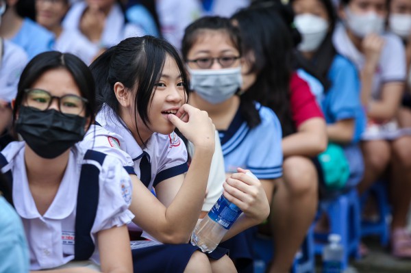 Từ tranh luận bài khảo sát lớp 6 Trần Đại Nghĩa: 