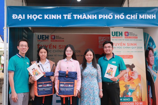 Tư vấn mùa thi 2026 tại Khánh Hòa: Sôi động không gian trải nghiệm ngành nghề