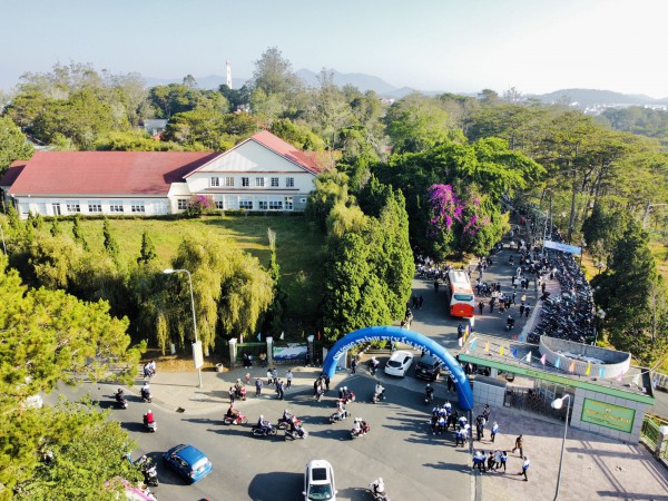 Tư vấn mùa thi tại Đà Lạt: Chọn ngành gì trong thời đại trí tuệ nhân tạo?