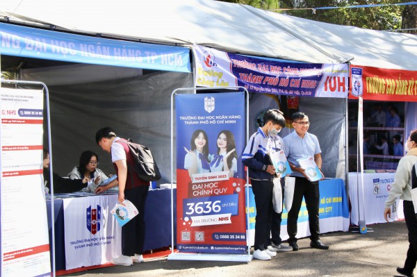 Tư vấn mùa thi tại Đà Lạt: Sinh viên 