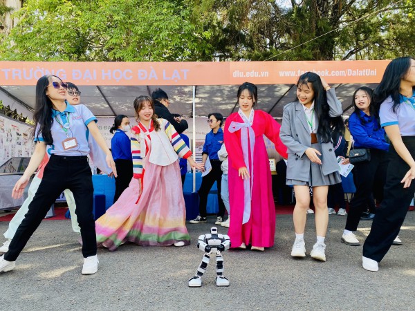 Tư vấn mùa thi tại Đà Lạt: Sinh viên 