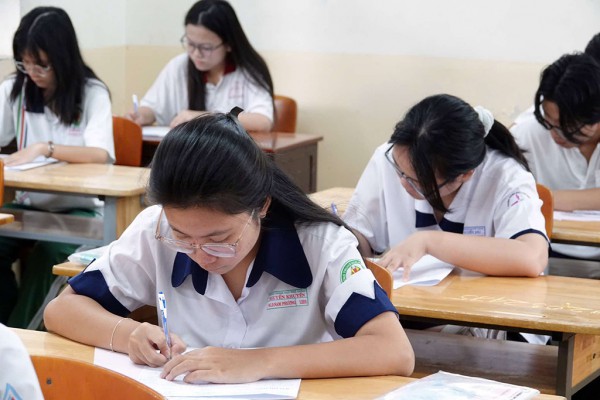 Tuyển sinh ĐH 2025: Nhiều trường dự kiến xét tuyển từ 18 - 24 điểm Tuyển sinh ĐH 2025: Nhiều trường dự kiến xét tuyển từ 18 - 24 điểm