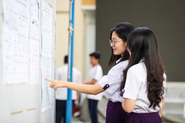 Tuyển sinh ĐH 2026: Bỏ tổ hợp xét tuyển truyền thống tác động gì tới thí sinh?