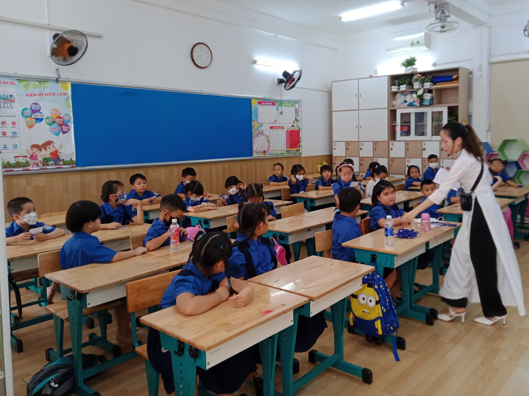 Tuyệt đối không tạo áp lực kiểm tra định kỳ đối với học sinh tiểu học