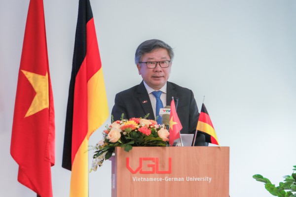 VGU với vai trò đào tạo quản trị cho Trung tâm Tài chính quốc tế Việt Nam