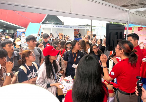 Vì sao AI bùng nổ, doanh nghiệp vẫn tuyển dụng ngày càng nhiều?