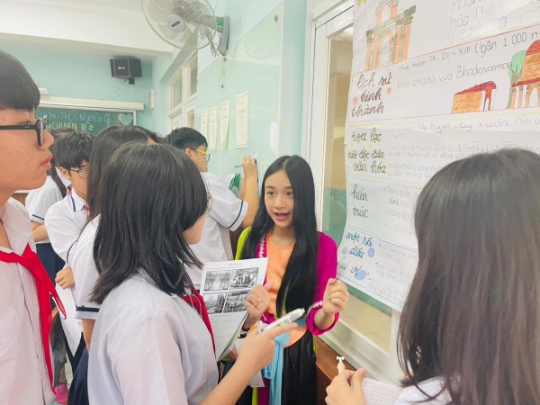 Vì sao TP.HCM yêu cầu gần 100.000 học sinh làm bài khảo sát 6 môn học?