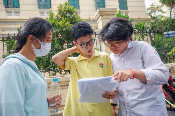 Vì sao đề thi tiếng Anh bị than là đề... 'chống đỗ đại học'? Vì sao đề thi tiếng Anh bị than là đề... 'chống đỗ đại học'?