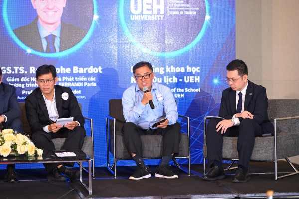 Việt Nam đón khách quốc tế cao kỷ lục, học gì để 'ăn nên làm ra'? Việt Nam đón khách quốc tế cao kỷ lục, học gì để 'ăn nên làm ra'?