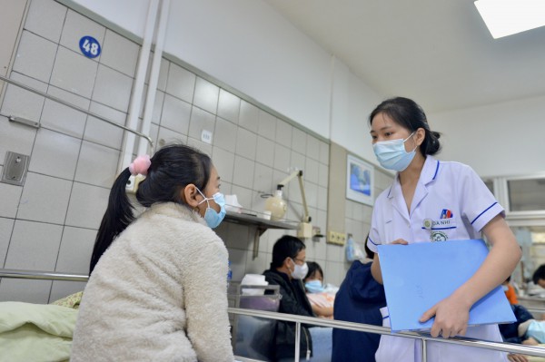 Vụ 50 học sinh Hà Nội nghi ngộ độc: Còn 5 em đang nằm viện điều trị