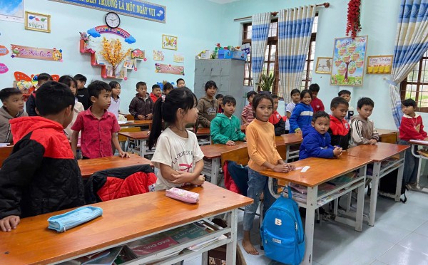 Vụ học sinh ngộ độc: Trường không nộp phạt được, trách nhiệm pháp lý ra sao?