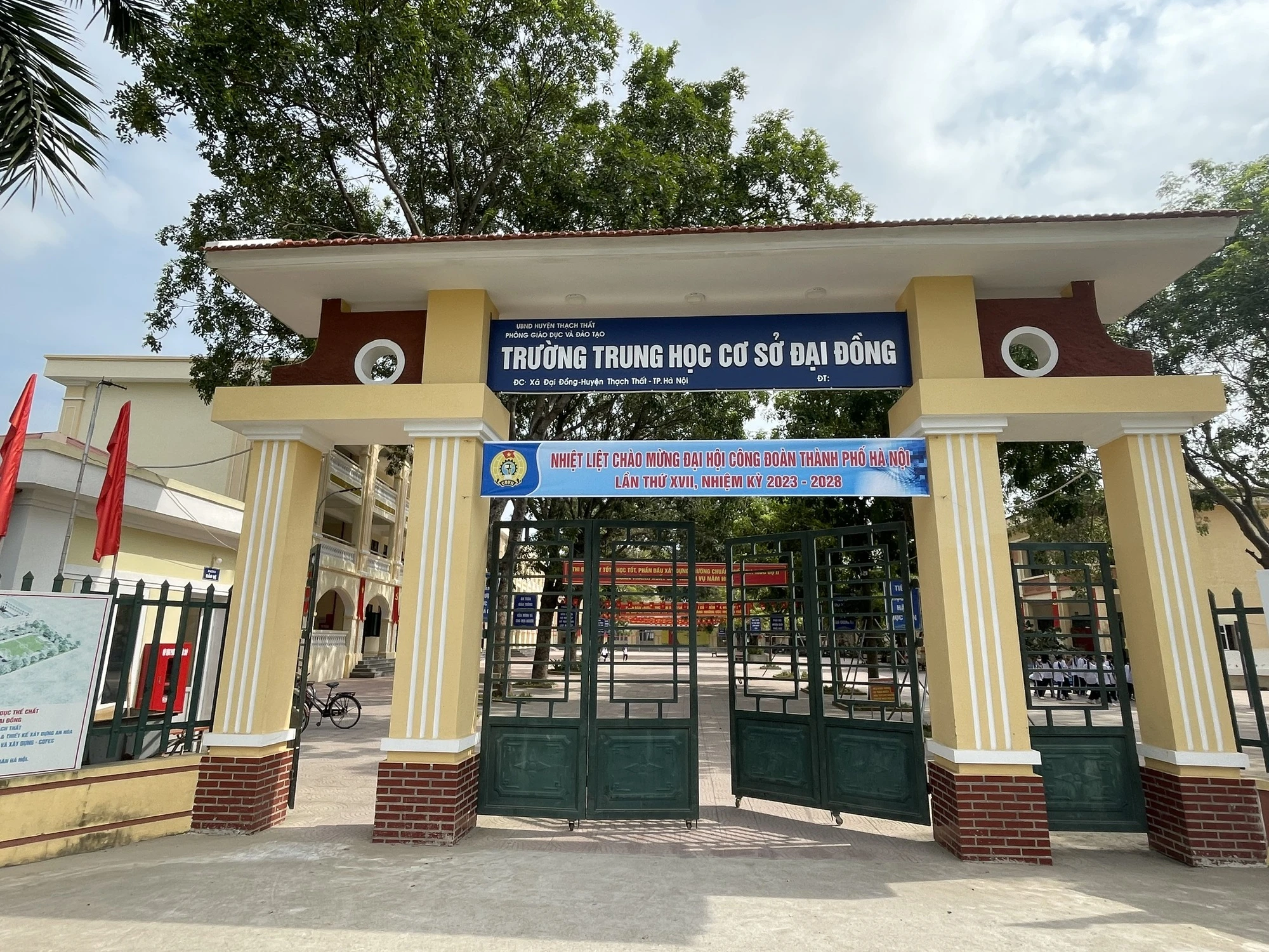 Vụ nam sinh lớp 7 bị đánh hội đồng: Nạn nhân vẫn gọi người thân là 