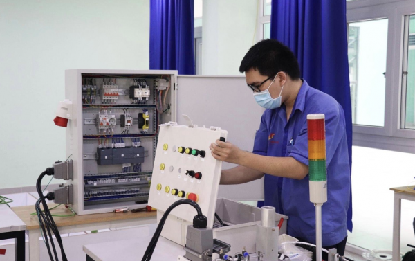 Vụ tạm thu sai 158 tỉ đồng học phí: Trường CĐ Lý Tự Trọng nói gì? Vụ tạm thu sai 158 tỉ đồng học phí: Trường CĐ Lý Tự Trọng nói gì?