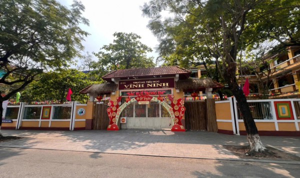 Xác minh vụ giáo viên dùng thước đánh học sinh tiểu học 'chấn thương' ở tay