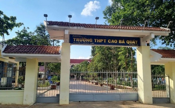 Xác minh vụ học sinh 'tự nguyện' nghỉ học: Hiệu trưởng nói 'có thi cũng không đậu' Xác minh vụ học sinh 'tự nguyện' nghỉ học: Hiệu trưởng nói 'có thi cũng không đậu'
