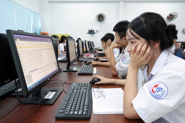 Xu hướng thi tuyển sinh đại học trên máy tính Xu hướng thi tuyển sinh đại học trên máy tính