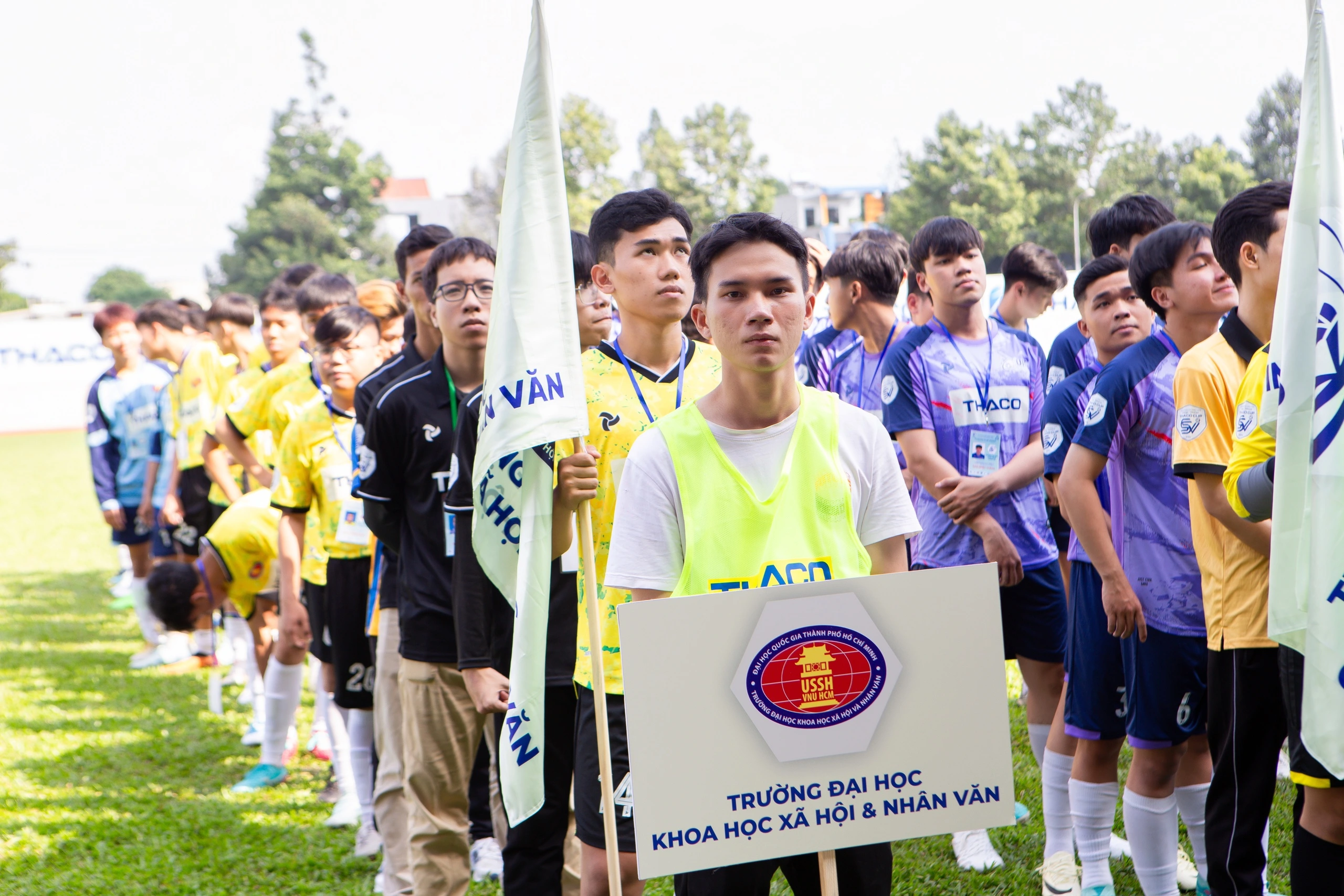 Ấn tượng lễ khai mạc giải bóng đá sinh viên ĐHQG TP.HCM - THACO Cup 2024