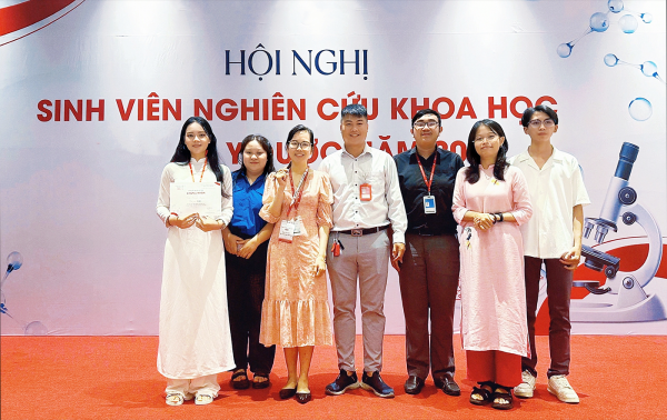 ĐH Duy Tân đào tạo các ngành Điều dưỡng, Kỹ thuật Xét nghiệm và Kỹ thuật Y sinh