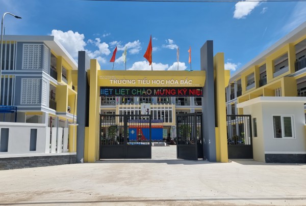 Đà Nẵng: Phụ huynh miền núi lo lắng khi con chuyển đến học trường mới Đà Nẵng: Phụ huynh miền núi lo lắng khi con chuyển đến học trường mới