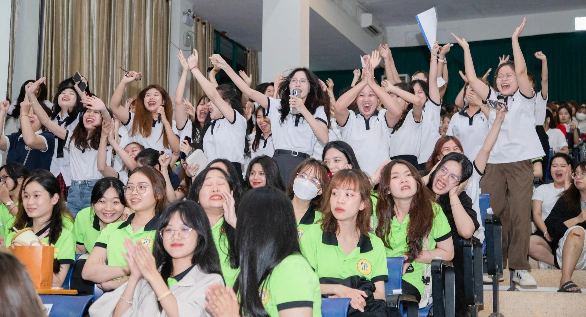 Đà Nẵng: Vì sao thưởng tiền cho nam sinh viên đăng ký ngành giáo dục mầm non?