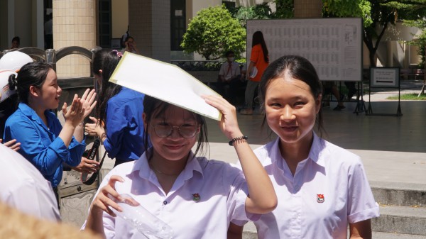 Đà Nẵng công bố điểm chuẩn lớp 10: THPT Phan Châu Trinh dẫn đầu với 35,5 điểm