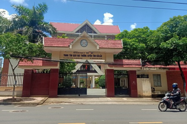 Đắk Lắk giải quyết việc hàng ngàn học sinh lớp 10 chưa có trường học Đắk Lắk giải quyết việc hàng ngàn học sinh lớp 10 chưa có trường học