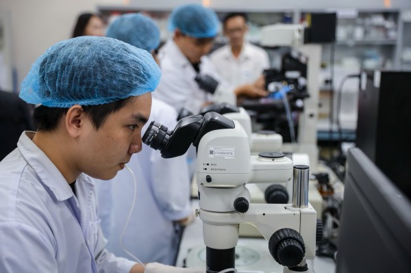 Đánh giá khoa học: Không chỉ đếm bài báo mà phải xem tác động thực tế Đánh giá khoa học: Không chỉ đếm bài báo mà phải xem tác động thực tế