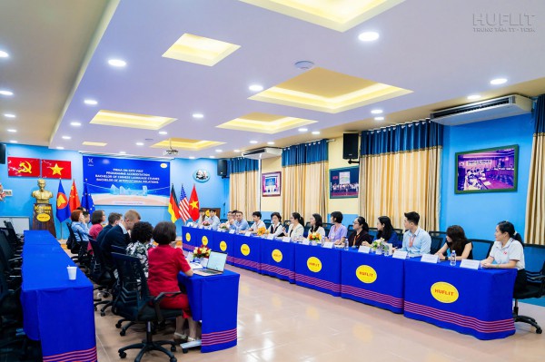 Đạt chuẩn kiểm định FIBAA - Dấu mốc cho hành trình vươn mình ra khơi của HUFLIT