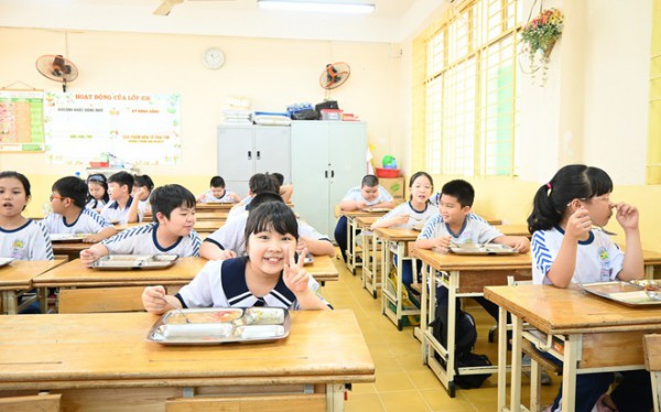 Đầu bếp trường học không còn đau đầu 